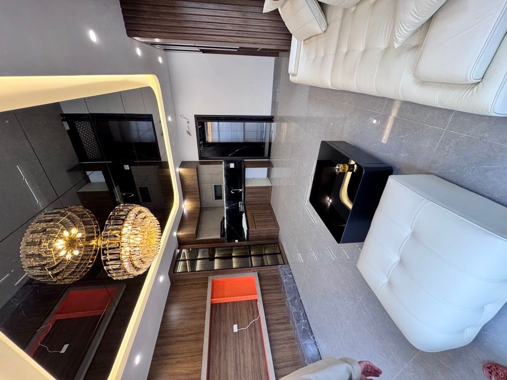 CỔ NHUẾ - MẶT NGÕ Ô TÔ TRÁNH -LÔ GÓC 2 THOÁNG –NỘI THẤT ĐẸP - VỪA Ở VỪA KINH DOANH.